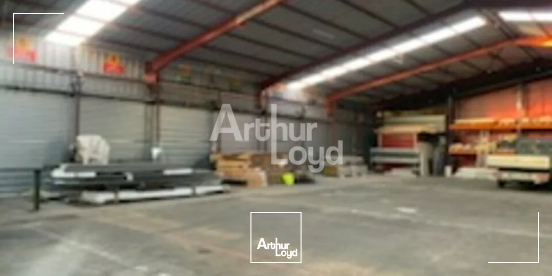 BLOIS - CESSION LOCAUX D'ACTIVITE DE 3 508 M² - ZONE INDUSTRIELLE 