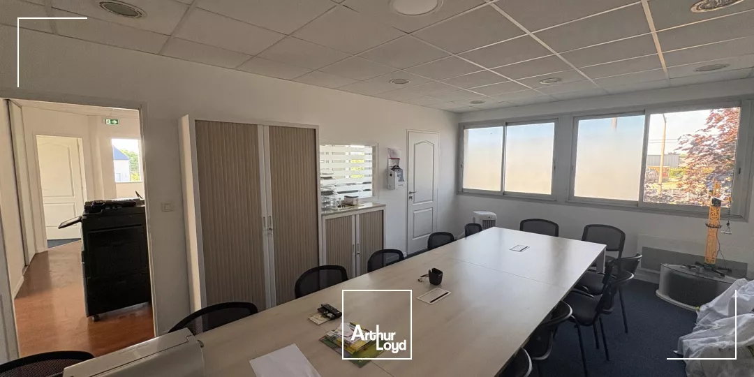 Bureaux à louer ou à vendre d'environ 120 m2 - OLIVET (PARC DES AULNAIES)