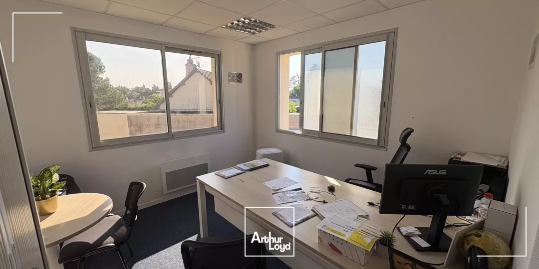 Bureaux à louer ou à vendre d'environ 120 m2 - OLIVET (PARC DES AULNAIES)