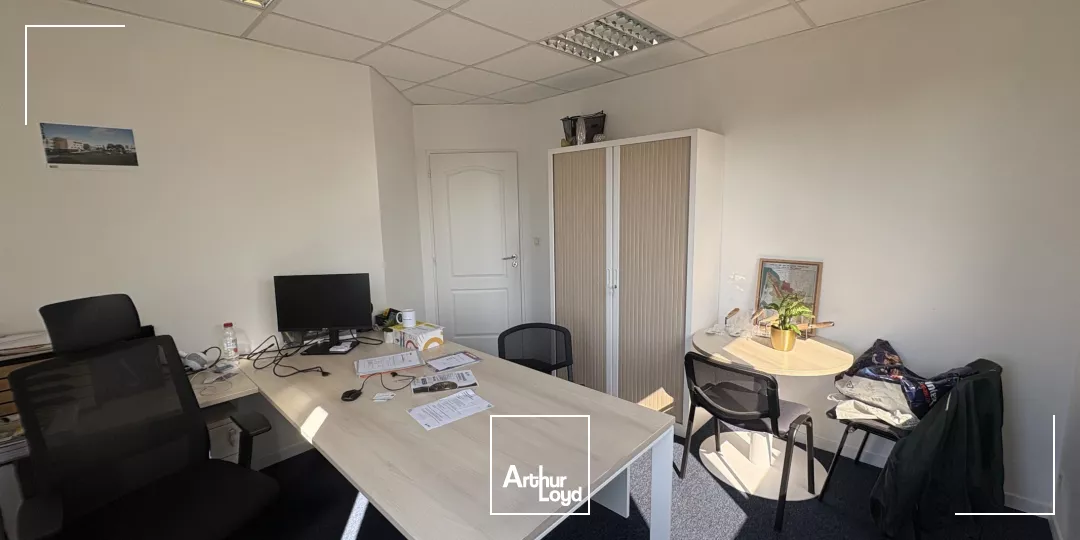 Bureaux à louer ou à vendre d'environ 120 m2 - OLIVET (PARC DES AULNAIES)