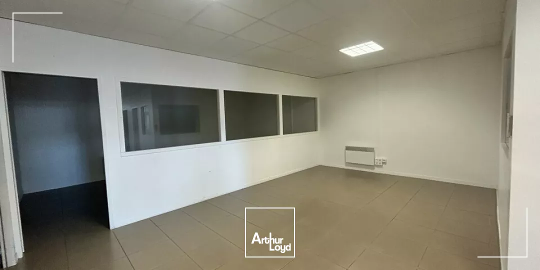 A deux pas de la gare- Bureaux de 120 m²