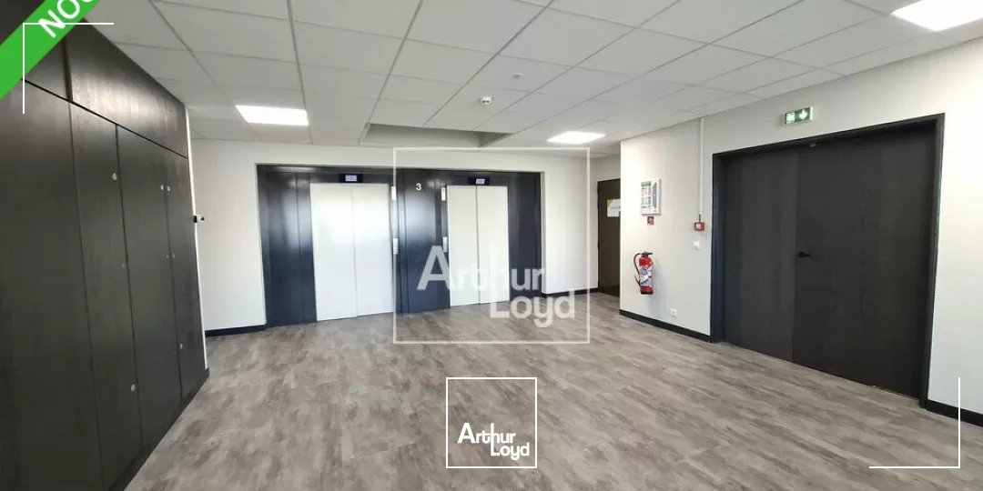 Emplacement idéal à proximité de toutes commodités!