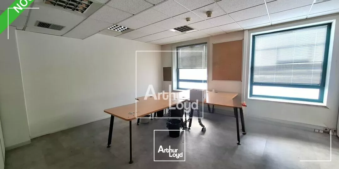 Emplacement idéal à proximité de toutes commodités!