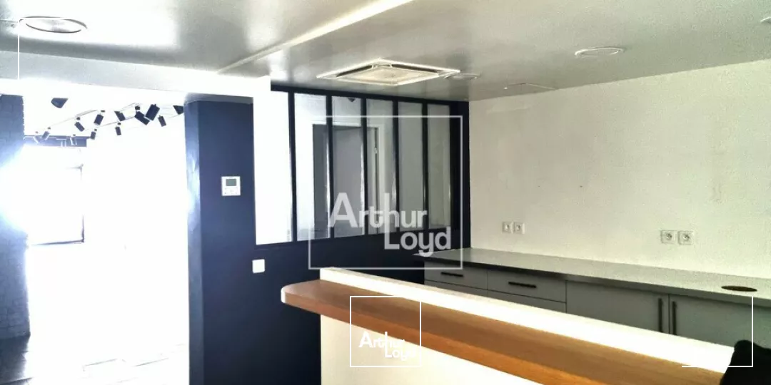 Beau local entièrement refait à neuf !