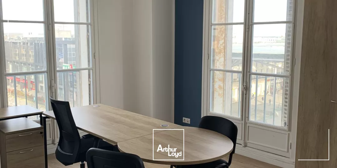 À louer - Bureaux de 70 m² dans la Tour Perret à Amiens, emplacement central face à la gare