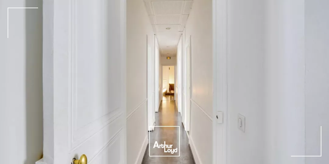 Bureaux A Louer - Espace de travail plug & play à Paris 8e - 300 m² 