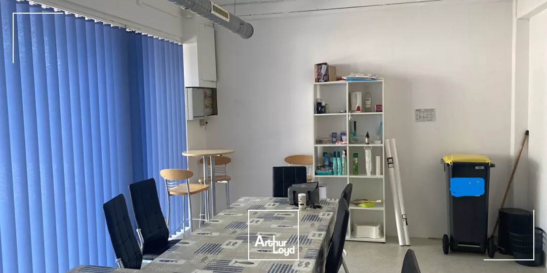 A vendre Local commercial -Bureau La Rochelle 188 m²