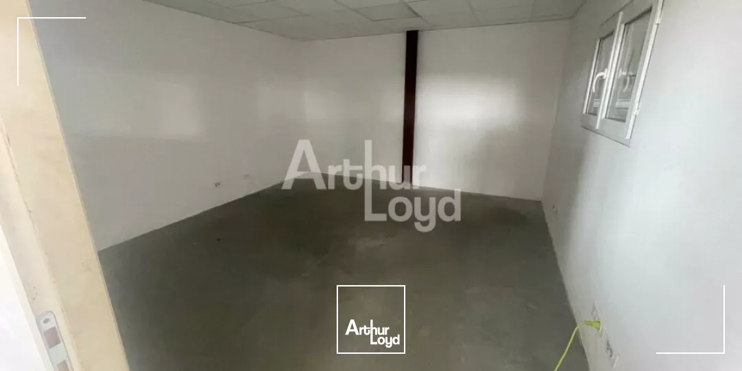 VILLIERS SUR LOIR - SOUS-LOCATION LOCAL D'ACTIVITÉ DE 295 M²