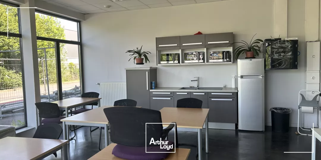 Ensemble immobilier à louer Parc du Mélantois. 