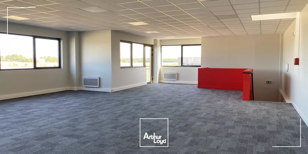 Bâtiment d'activités neuf à louer sur VENELLES