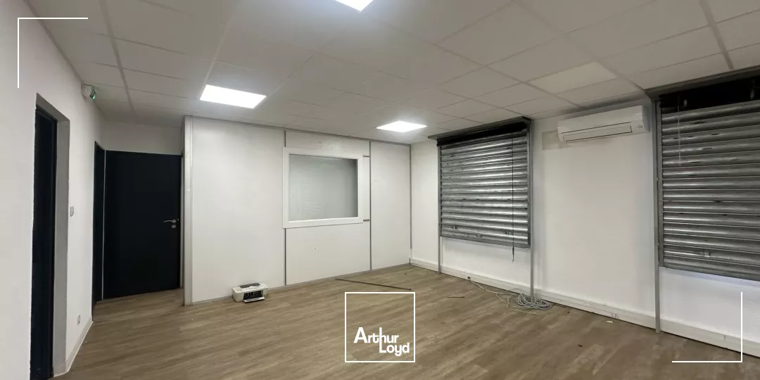 Locaux mixtes rénovés sur la ZI de l'ANJOLY à VITROLLES