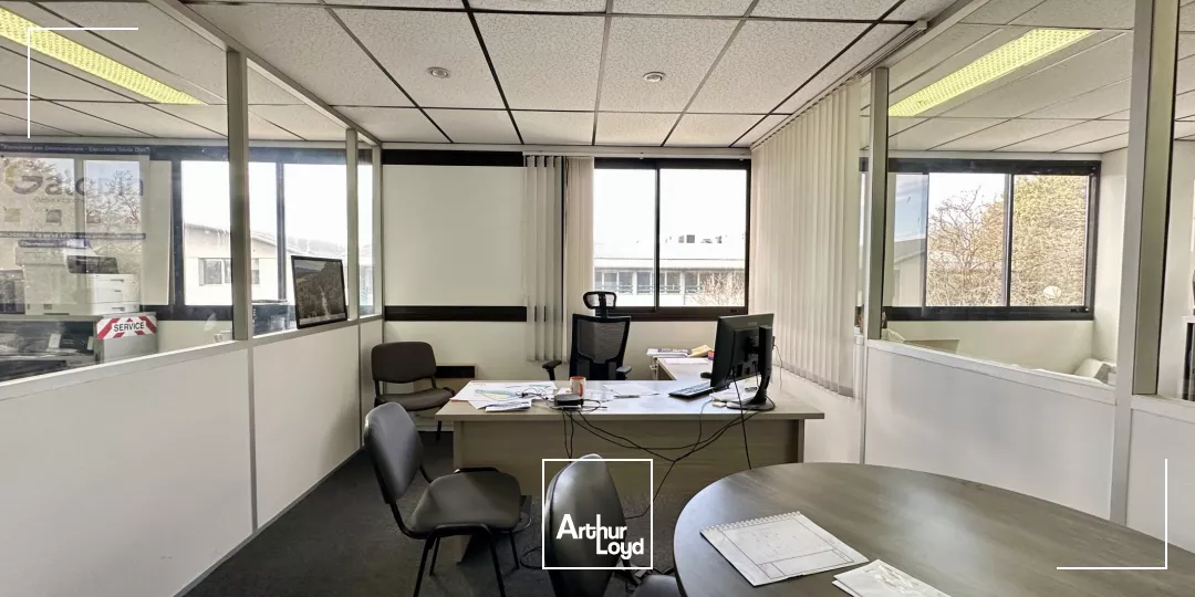 BUREAUX AVEC PARKING EN PÉRIPHÉRIE D'AIX EN PROVENCE