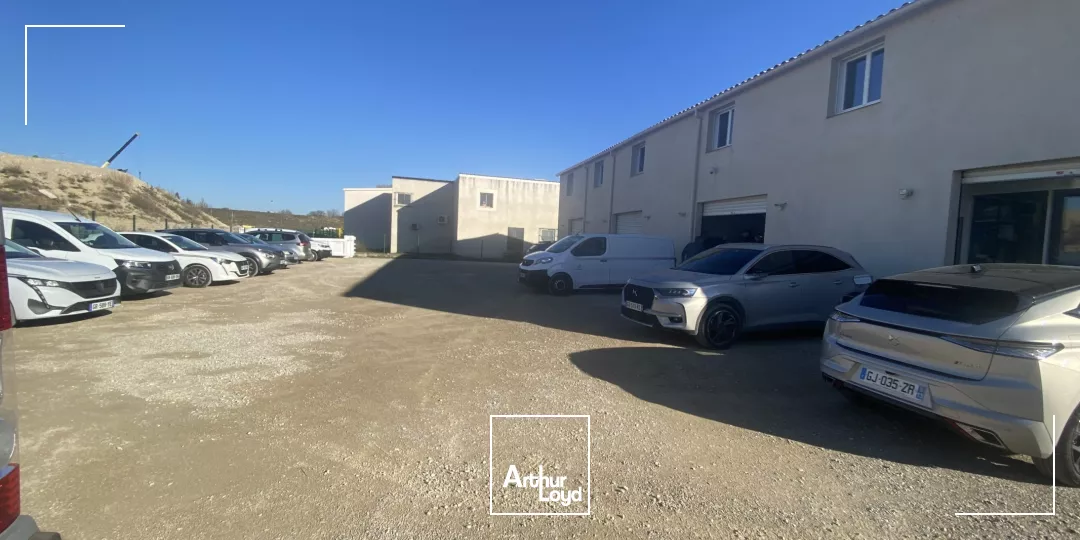 Locaux mixtes à louer bureaux et activités proche accès autoroutes - Salon de Provence