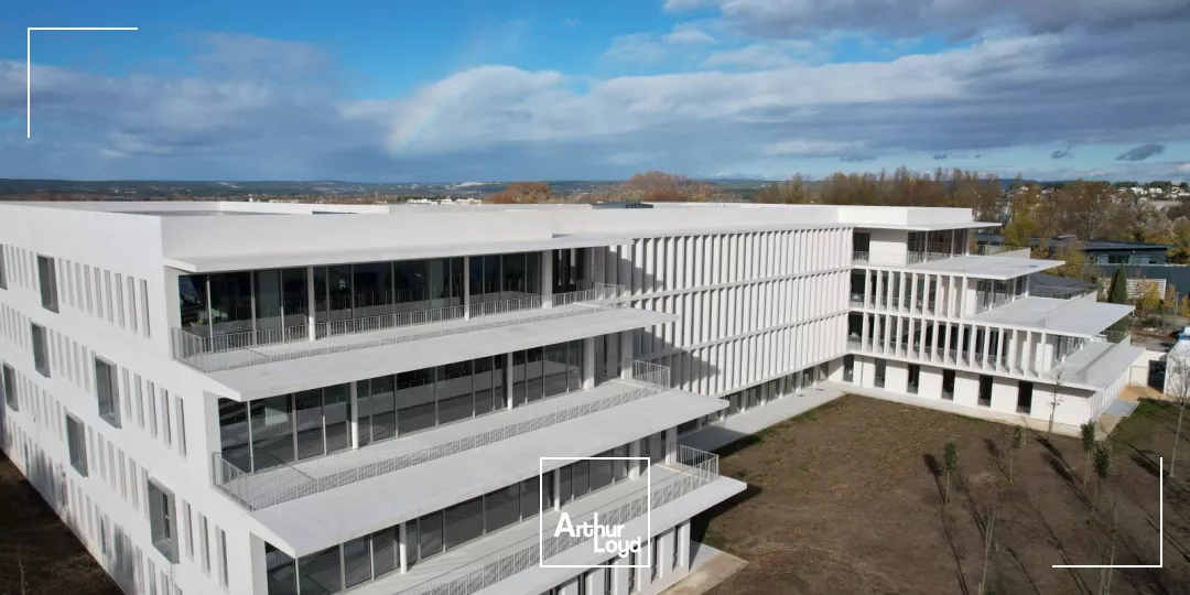 IMMEUBLE NEUF À LOUER SUR LE PÔLE D'ACTIVITÉS D'AIX