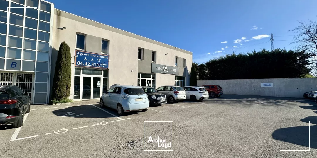 BUREAUX À LOUER À MEYREUIL EN BORDURE DE D6