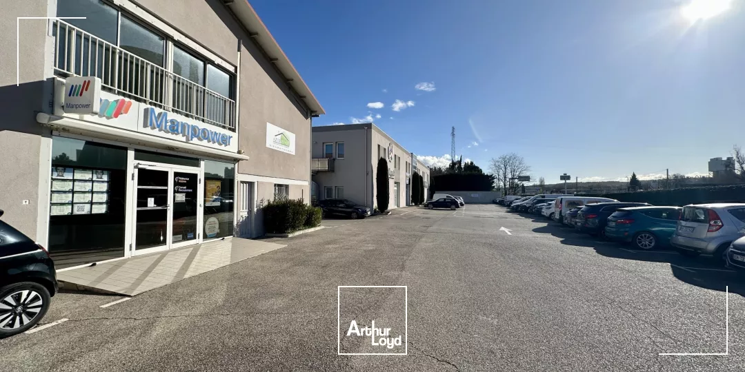 BUREAUX À LOUER À MEYREUIL EN BORDURE DE D6