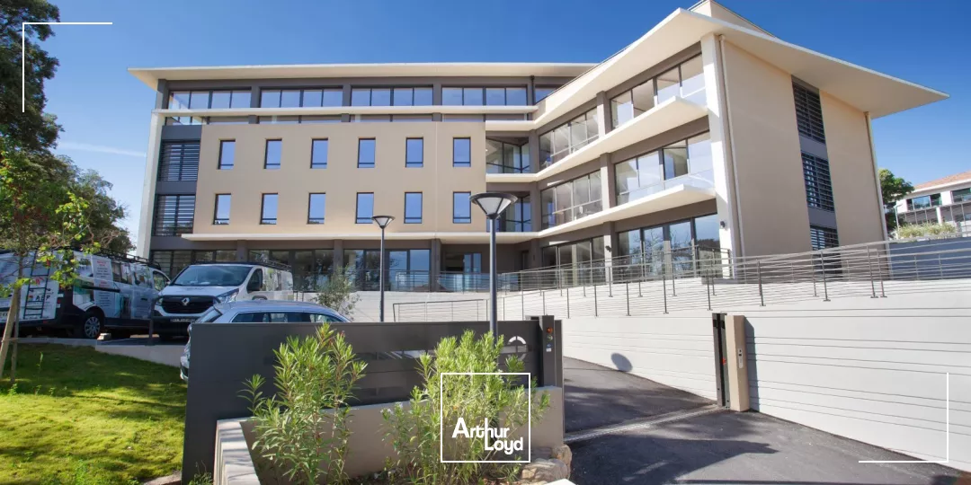 EXCLUSIVITÉ - Location bureaux avec vue exceptionnelle