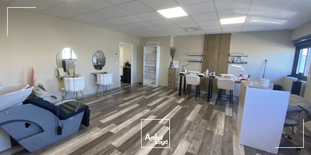 BUREAUX 90 M² A LOUER PELISSANNE