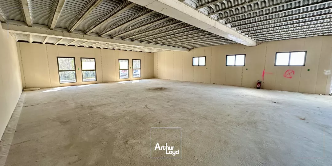 BUREAUX NEUFS À VENDRE OU À LOUER AIX EST