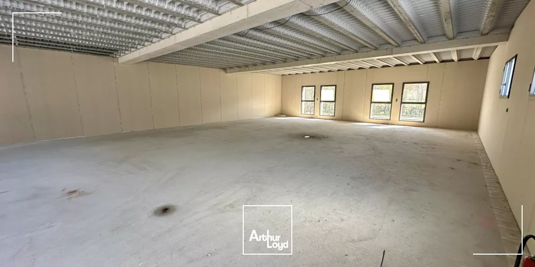 BUREAUX NEUFS À VENDRE OU À LOUER AIX EST