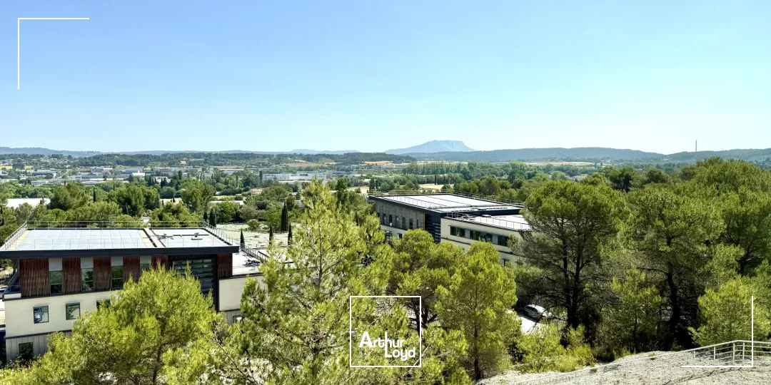 BUREAUX A LOUER SUR AIX EN PROVENCE AVEC VUE EXCEPTIONNELLE ET PARKINGS PRIVATIFS