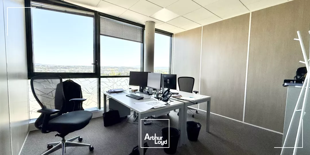 BUREAUX A LOUER SUR AIX EN PROVENCE AVEC VUE EXCEPTIONNELLE ET PARKINGS PRIVATIFS
