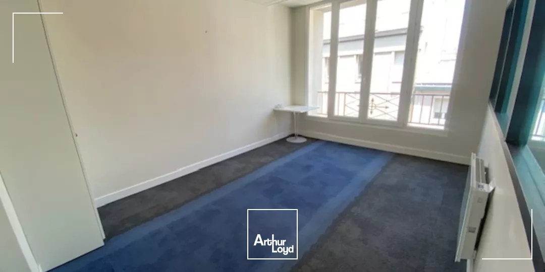 A LOUER PLATEAU DE BUREAUX 95 M² HYPER CENTRE VILLE BREST