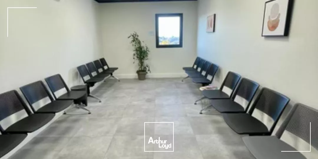 Location CABINET MEDICAL dans le POLE MEDICAL de Saint Cannat. (Bail Professionel)
