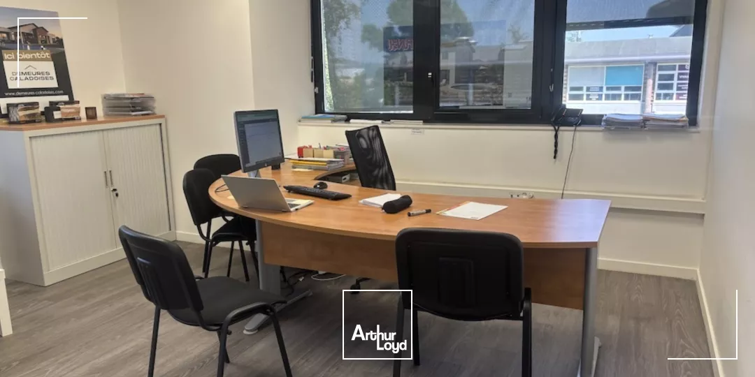 À LOUER : 1 lot de bureaux ERP situé au coeur du quartier du Technopole à Saint-Etienne