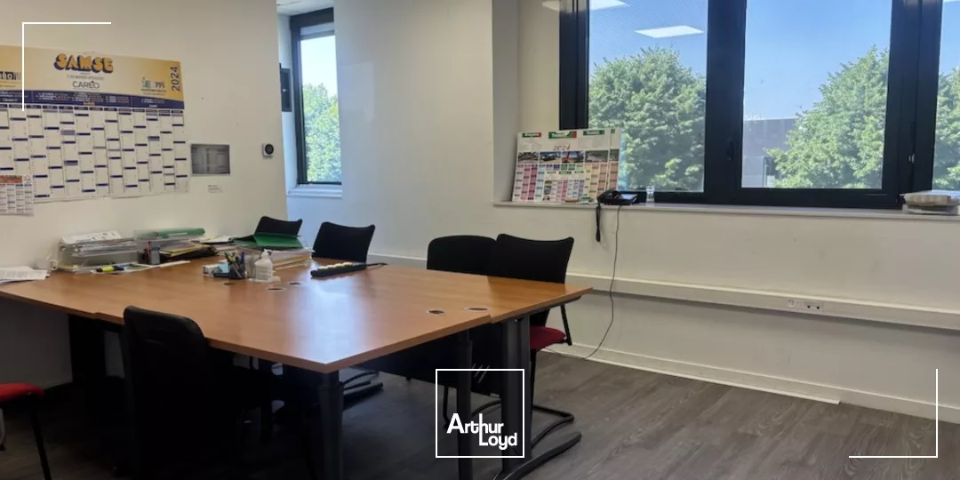 À LOUER : 1 lot de bureaux ERP situé au coeur du quartier du Technopole à Saint-Etienne