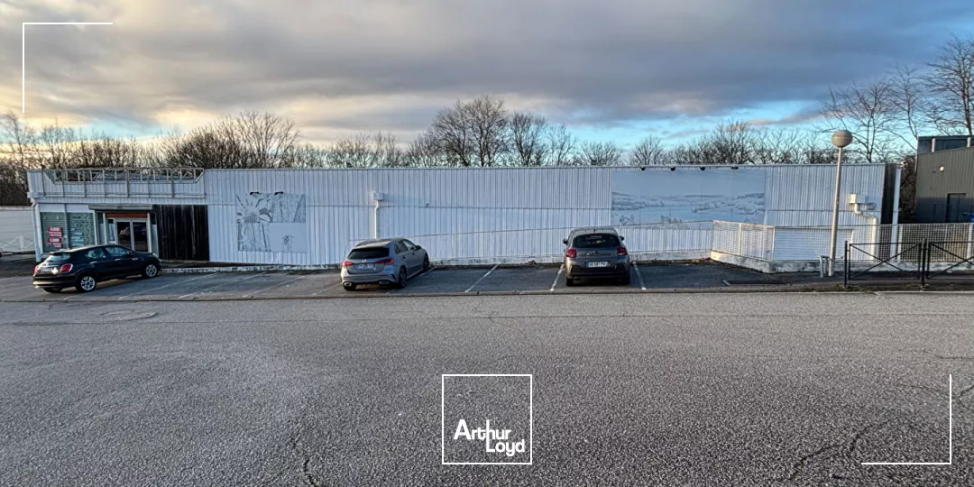 900 m² à usage commercial à louer en zone SUD sur Feytiat