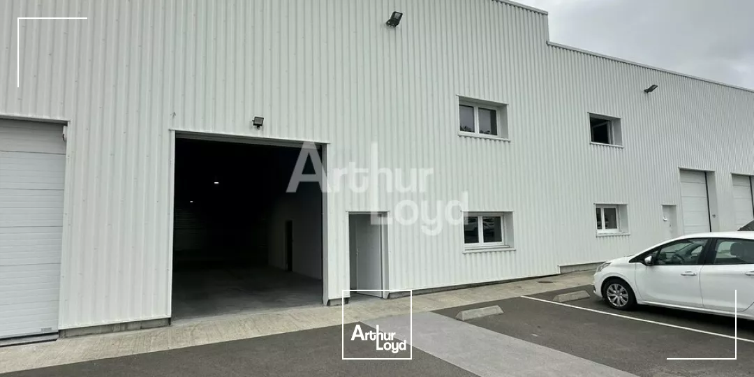LIFFRE - LOCAL D'ACTIVITE NEUF A LOUER - 300 M²