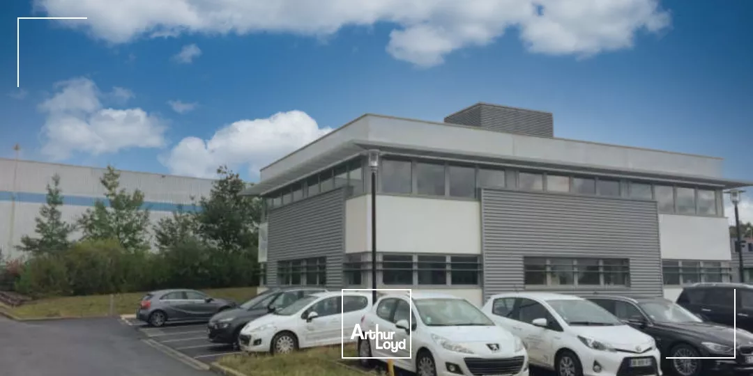À louer - Bureaux lumineux de 105 m² à Boves, proche ZAC Jules Verne et accès direct Amiens