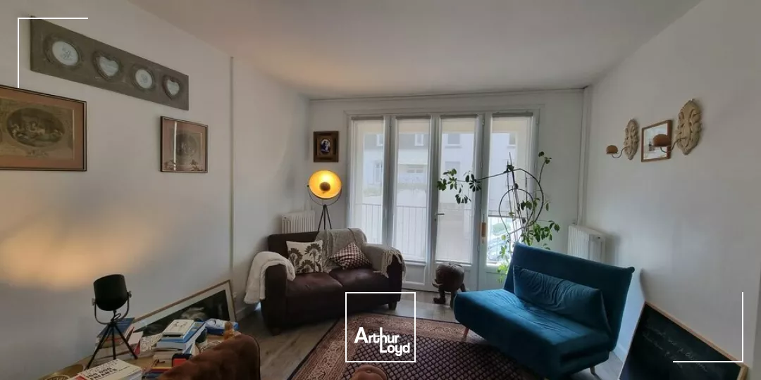 À LOUER  BUREAU LUMINEUX AVEC ESPACES PARTAGÉS  IDÉAL PROFESSIONS LIBÉRALES  DISPONIBLE PROCHAINEMENT