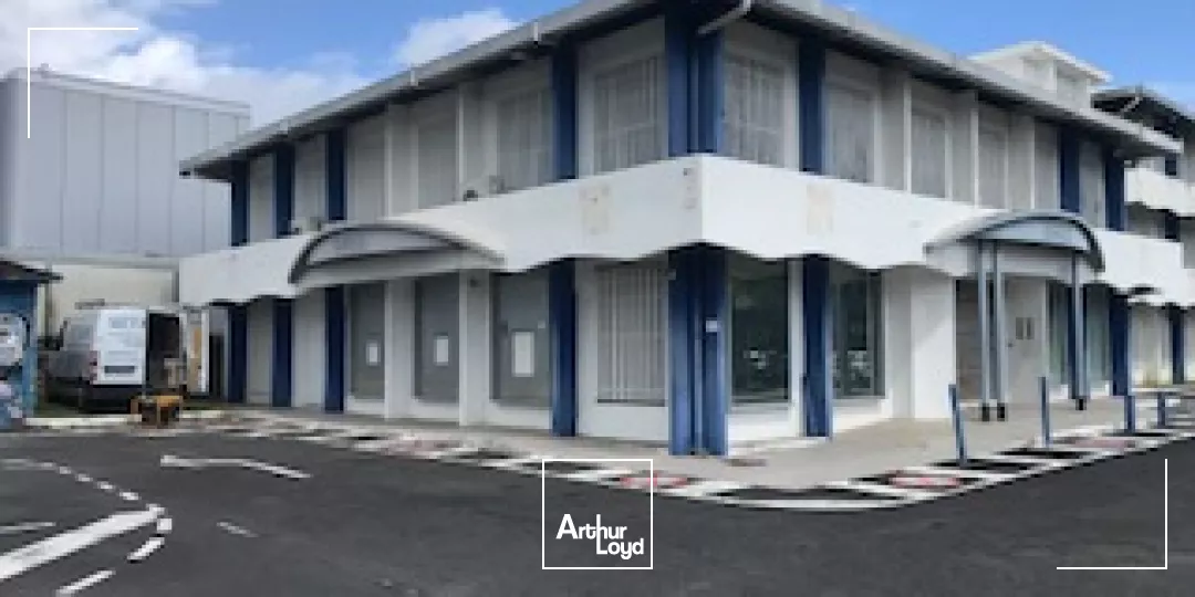 Local commercial Bvd Houelbourg 1250 m2