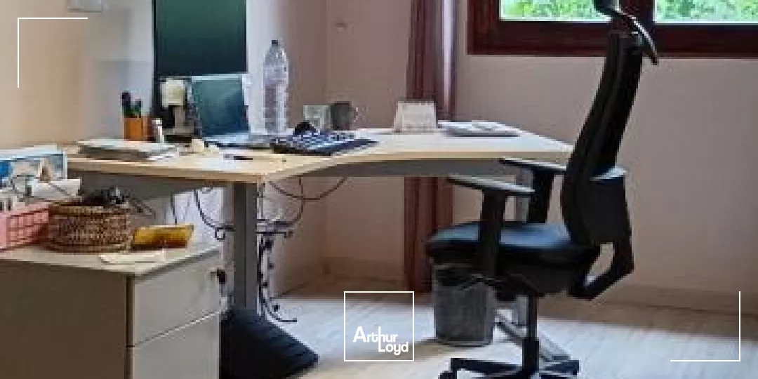 A louer Local commercial Le Lamentin 308 m2