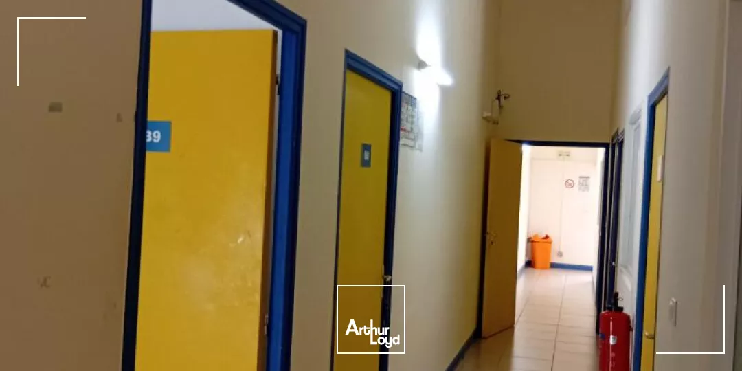 A louer local d'activité Le Lamentin 61 m2