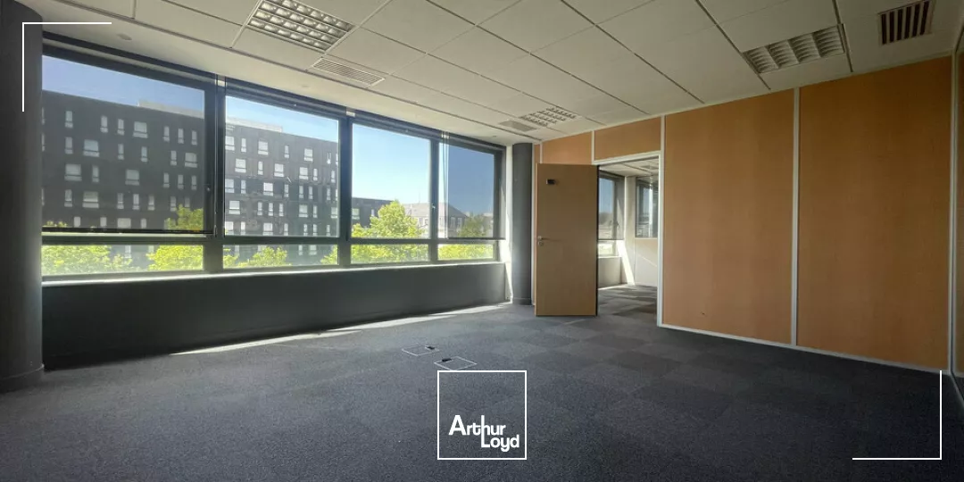 PLATEAU DE BUREAUX 491 M2 + PARKINGS