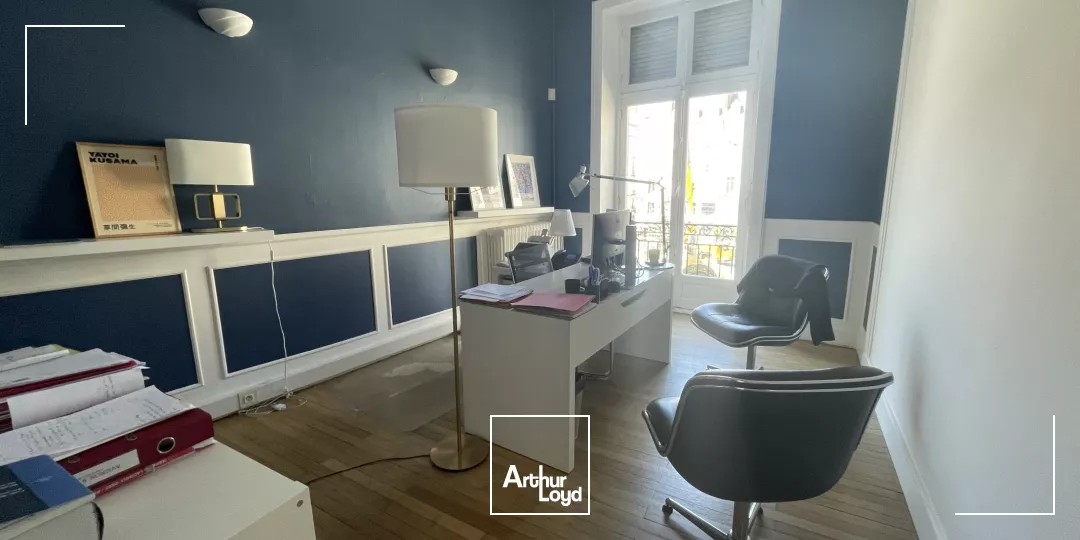 SURFACE DE BUREAUX A LOUER - HYPER CENTRE NANTES