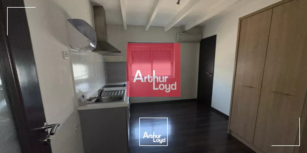 Locaux d'Activités & Bureaux sur Alès : Polyvalence, Accès PMR, Fibre, Parking, location