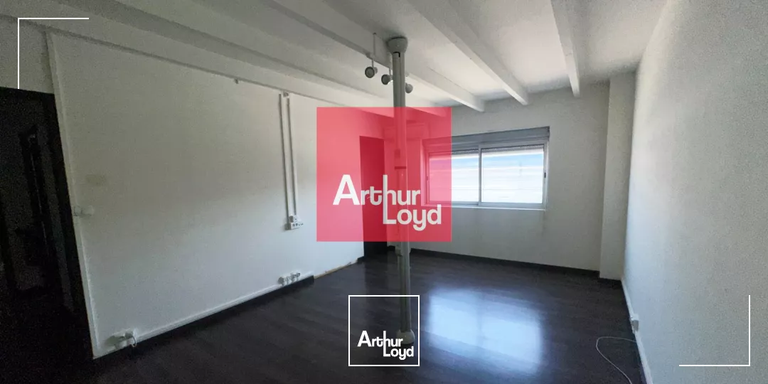 Locaux d'Activités & Bureaux sur Alès : Polyvalence, Accès PMR, Fibre, Parking, location