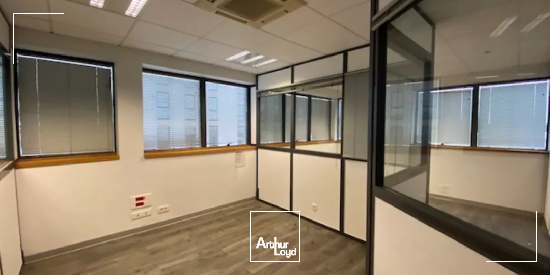 LOCATION IMMEUBLE DE BUREAUX 360 M² KERGARADEC