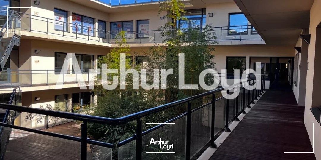 Plateaux de bureaux à louer - ST CONTEST