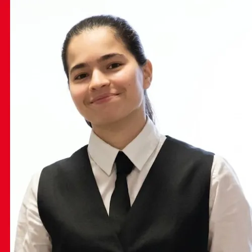 Lylia KERRIS Chargée de développement commercial