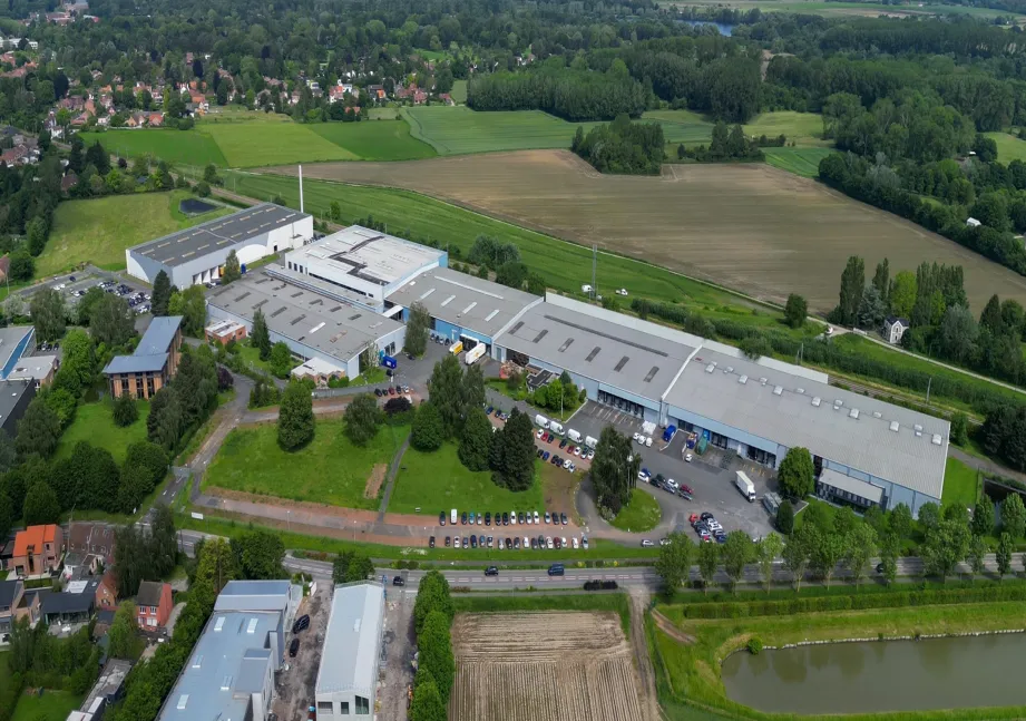 ARTHUR LOYD LILLE et ARTHUR LOYD LOGISTIQUE ont accompagné le groupe DAMARTEX dans la cession d'un ensemble immobilier logistique situé à Villeneuve-d'Ascq (59)