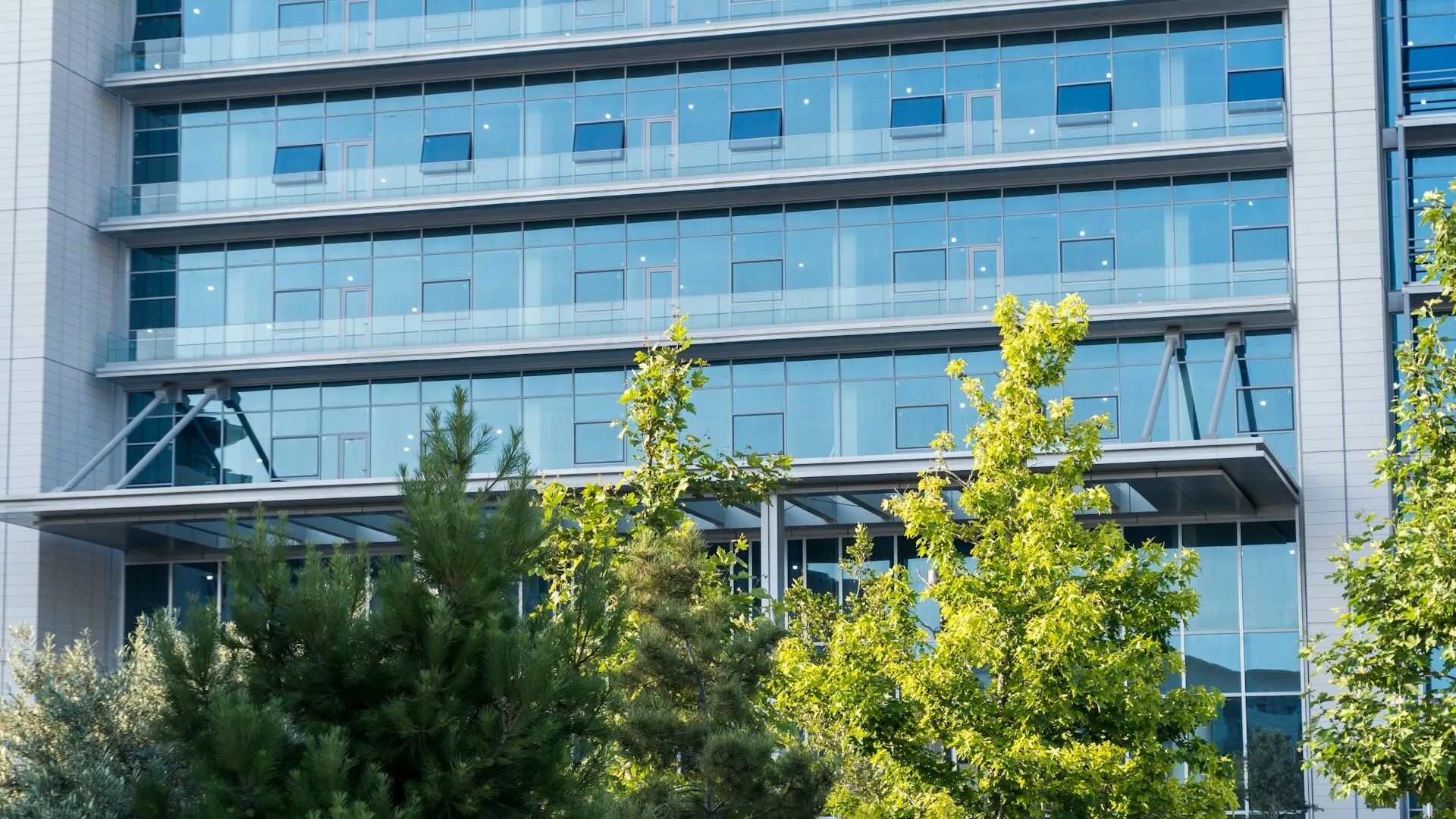 bureau Sale and lease back
