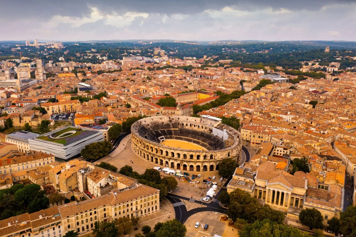 Nîmes