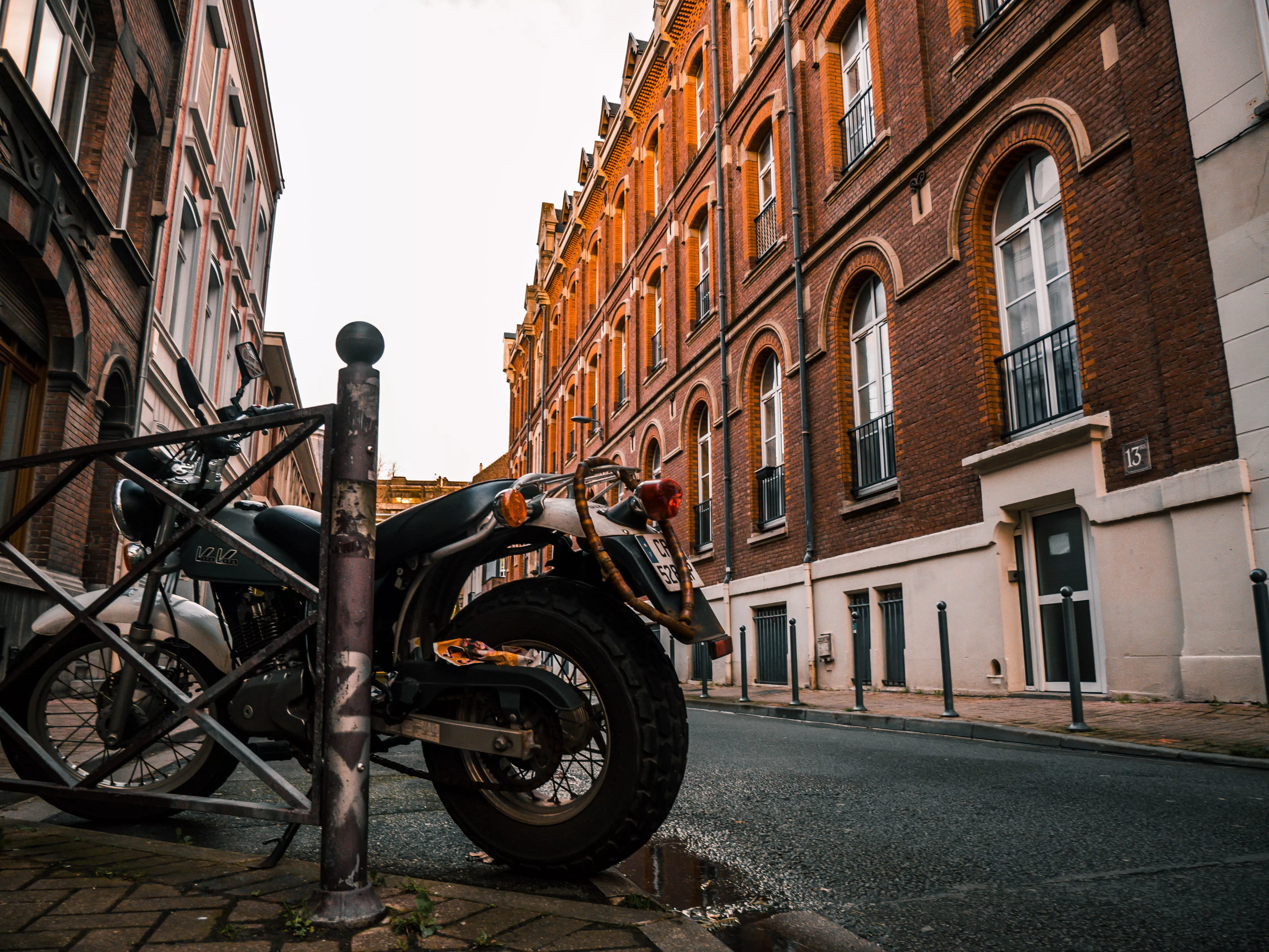 Photo rue lilloise moto