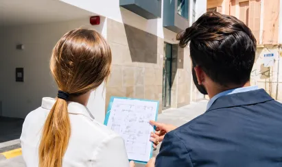 Plan d’aménagement d’un bureau pendant une visite