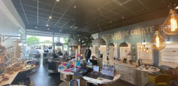 arthur loyd installe regard de créateurs